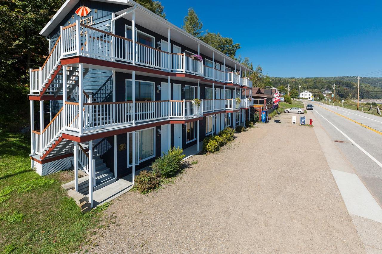 Restaurant Motel De La Plage Saint-Irénée Buitenkant foto