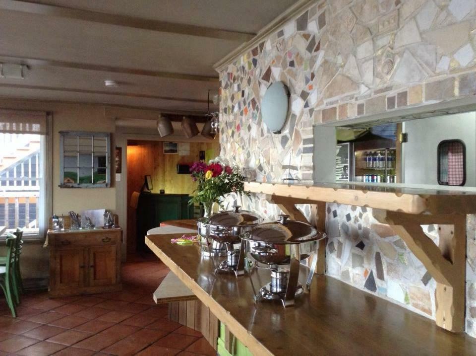Restaurant Motel De La Plage Saint-Irénée Buitenkant foto
